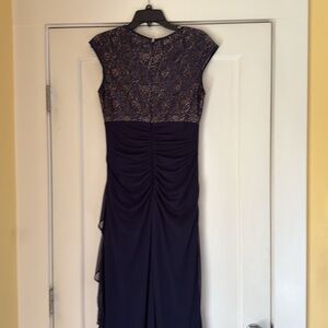 Betsy & Adam Blue Sleeveless Sheath Maxi Dress